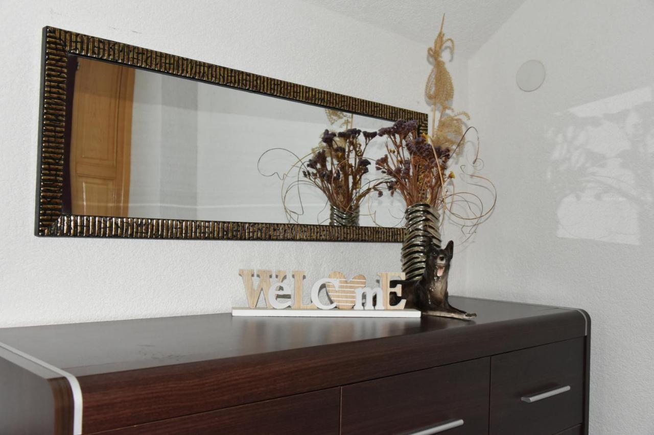 Rooms Bobic Licko Petrovo Selo Экстерьер фото